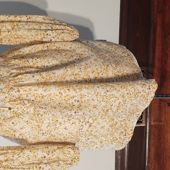 Handmade Floral Lace Up Dress with a Gathered Skirt and Sleeves - Picture 3 of 14